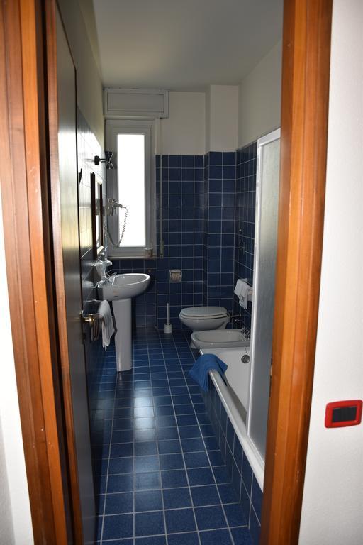 Hotel Fiesta Казалпустерлинго Екстериор снимка