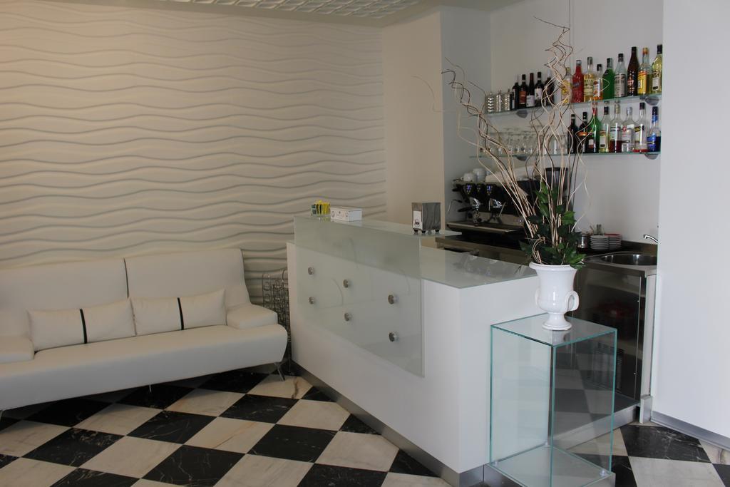 Hotel Fiesta Казалпустерлинго Екстериор снимка