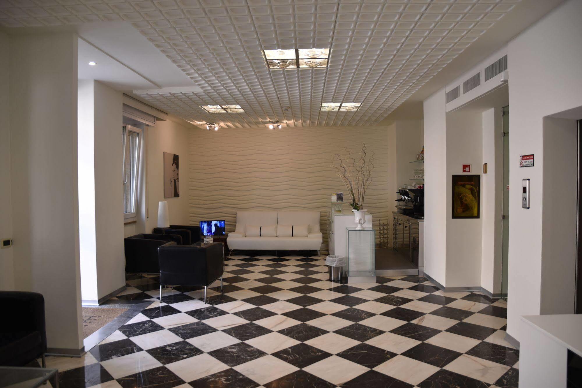Hotel Fiesta Казалпустерлинго Екстериор снимка